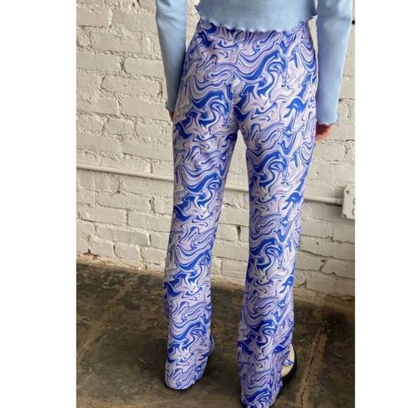 New Urban Outfitters Hosbjerg Adele Printed Flare Pant $208 LARGE  Purple Liquid - Picture 6 of 9